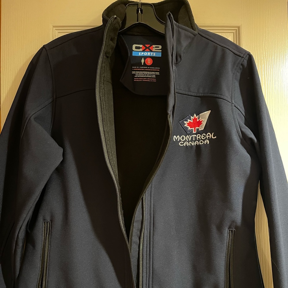 Waterproof lined fleeced never used BNWOT size M